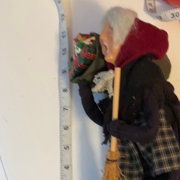 BYERS CHOICE DOLL 2004 NWOT - Picture 7 of 7